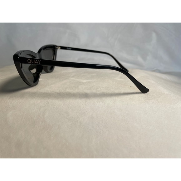 QUAY Australia TEMPTED Black Cat Eye Sunglasses Flex 111 - Picture 4 of 9